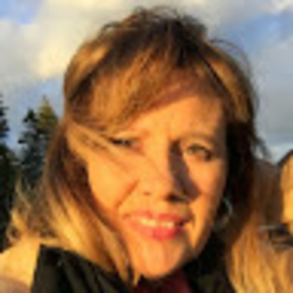 Meet your Posher, Heather - Picture 1 of 1